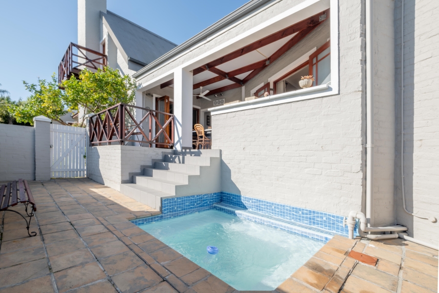 4 Bedroom Property for Sale in Zevendal Western Cape